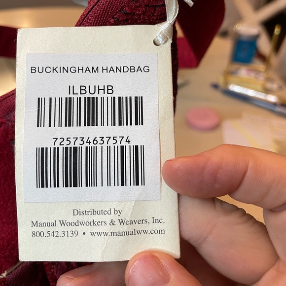 NWT Isabella’s Journey red tapestry bag - Picture 12 of 15